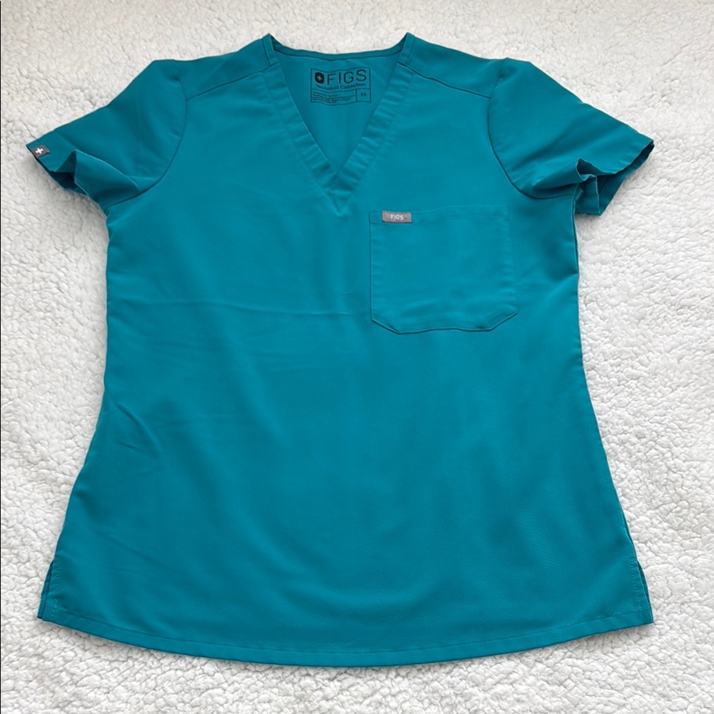Figs teal catarina top